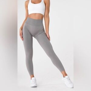 NVGTN Light Grey Solid Seamless Leggings size L